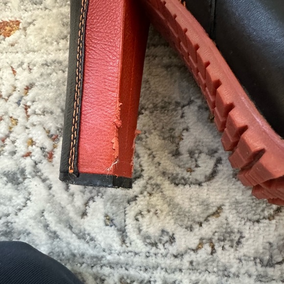 Boots - Picture 3 of 8